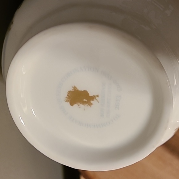 EUC Roy Kirkham & Canada Post 60th anniversary for the late Queen - Picture 11 of 11